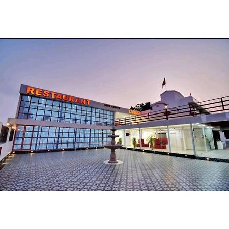 Gods County Hotels & Resorts Tarapith Exterior foto